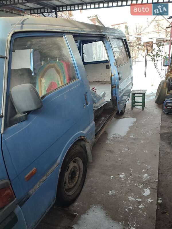 Микровэн Mazda E-series 1997 в Днепре
