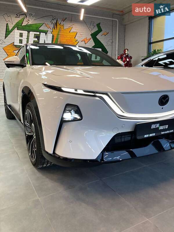 Внедорожник / Кроссовер Mazda EZ-60 2025 в Львове