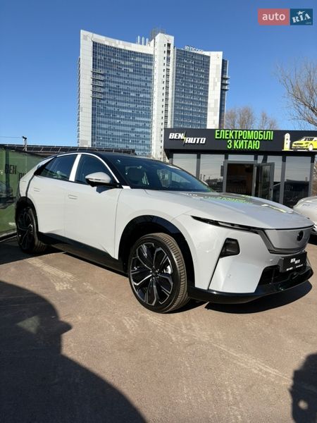 Внедорожник / Кроссовер Mazda EZ-60 2025 в Киеве