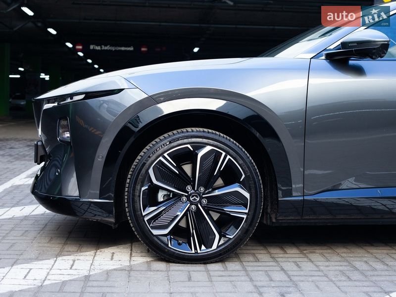 Внедорожник / Кроссовер Mazda EZ-60 2025 в Киеве