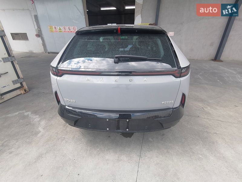 Внедорожник / Кроссовер Mazda EZ-60 2025 в Киеве