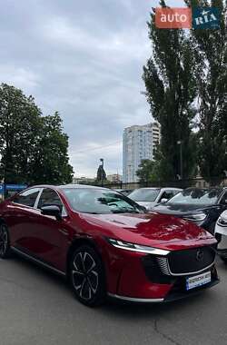 Седан Mazda EZ-6 2025 в 