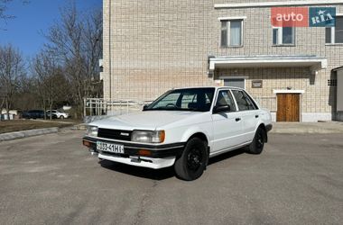 Седан Mazda Familia 1985 в Южноукраїнську