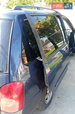 Минивэн Mazda MPV 2003 в 