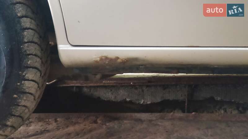 Минивэн Mazda MPV 2000 в Броварах