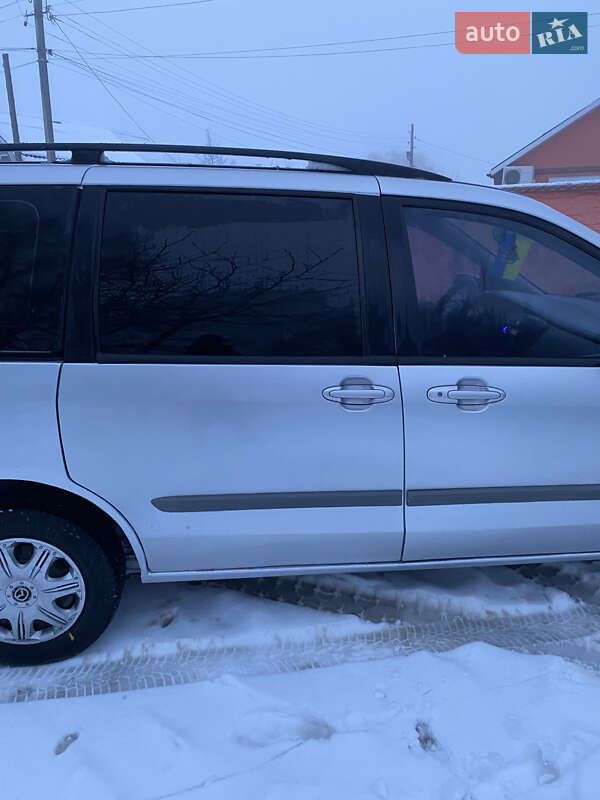 Минивэн Mazda MPV 2002 в Баре