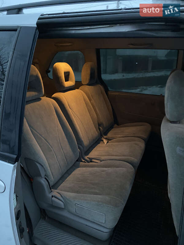Минивэн Mazda MPV 2002 в Баре