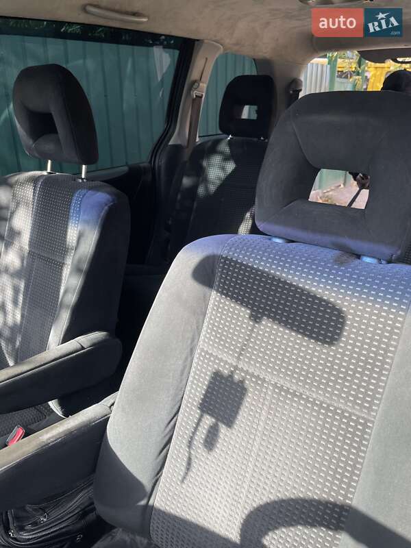 Минивэн Mazda MPV 2005 в Днепре