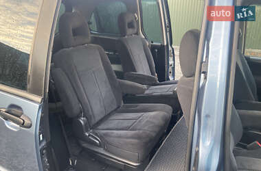 Минивэн Mazda MPV 2004 в 