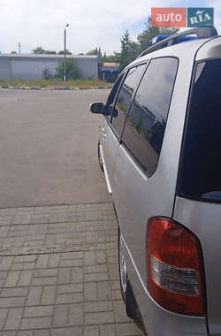 Минивэн Mazda MPV 2002 в 