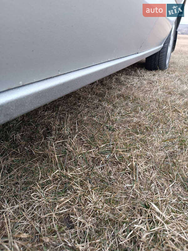 Мінівен Mazda MPV 2002 в Сумах