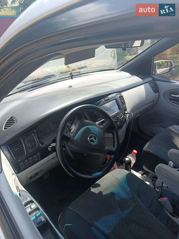 Мінівен Mazda MPV 2002 в Сумах