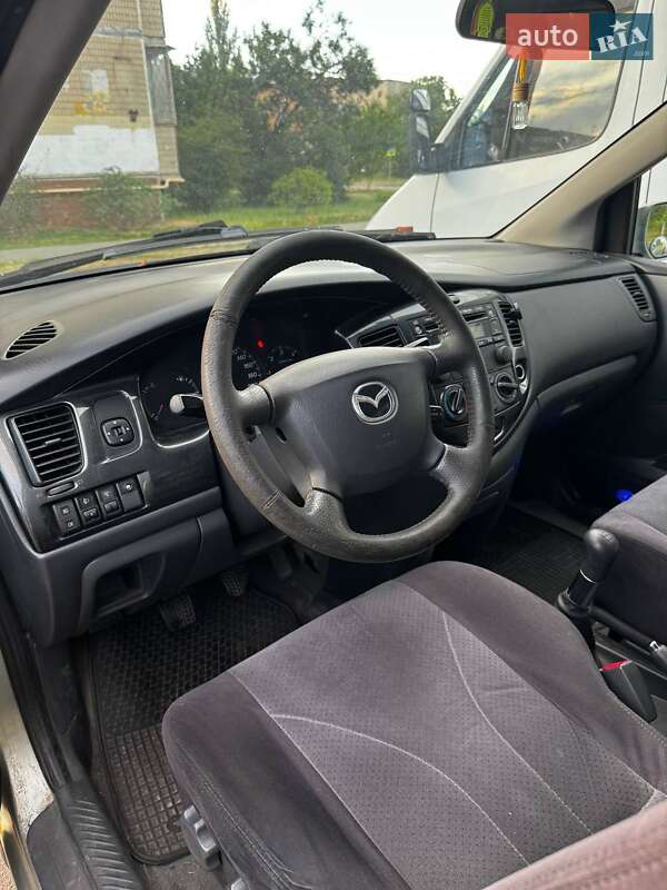 Минивэн Mazda MPV 2003 в Киеве
