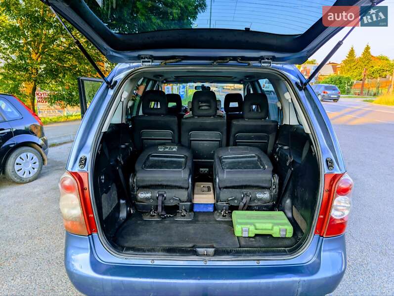 Минивэн Mazda MPV 2004 в Львове