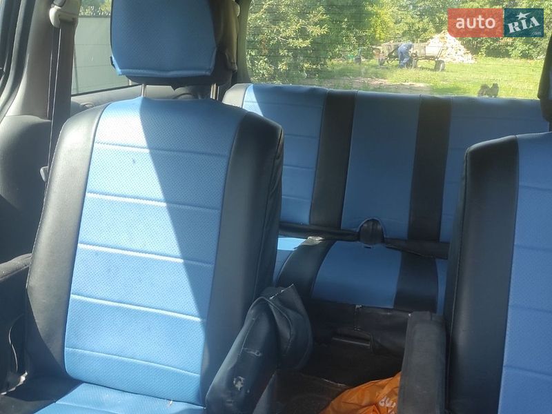Мінівен Mazda MPV 2004 в Луцьку