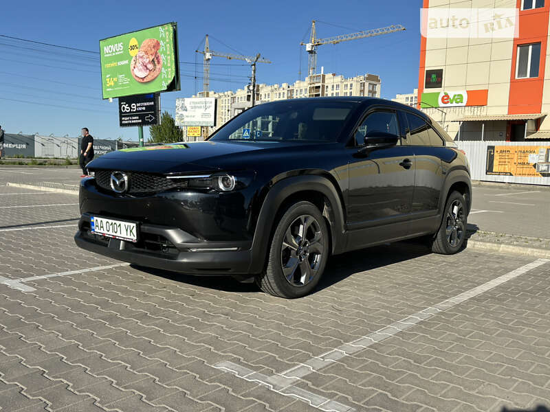 Позашляховик / Кросовер Mazda MX-30 2021 в Києві