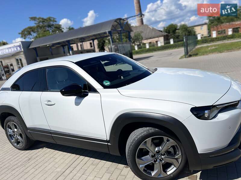 Внедорожник / Кроссовер Mazda MX-30 2021 в Мукачево