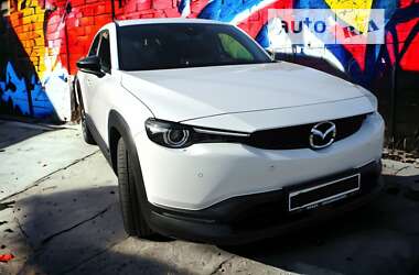 Внедорожник / Кроссовер Mazda MX-30 2020 в Киеве