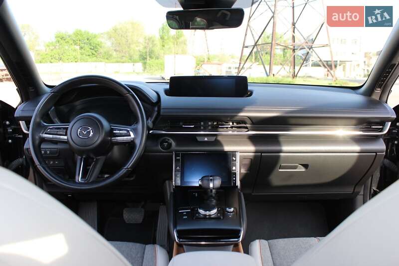 Внедорожник / Кроссовер Mazda MX-30 2021 в Запорожье