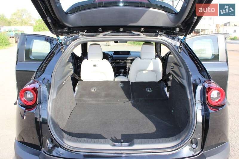 Внедорожник / Кроссовер Mazda MX-30 2021 в Запорожье