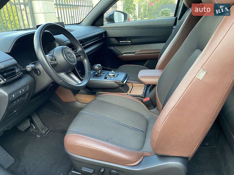 Внедорожник / Кроссовер Mazda MX-30 2020 в Тернополе