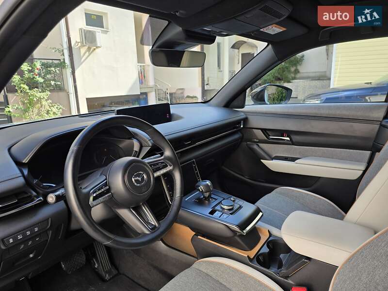 Внедорожник / Кроссовер Mazda MX-30 2020 в Одессе