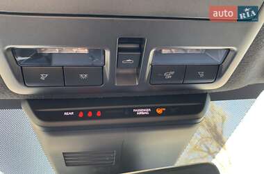 Внедорожник / Кроссовер Mazda MX-30 2020 в 