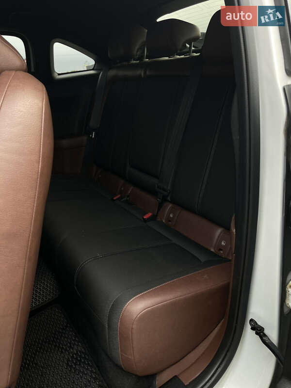 Внедорожник / Кроссовер Mazda MX-30 2020 в Тернополе