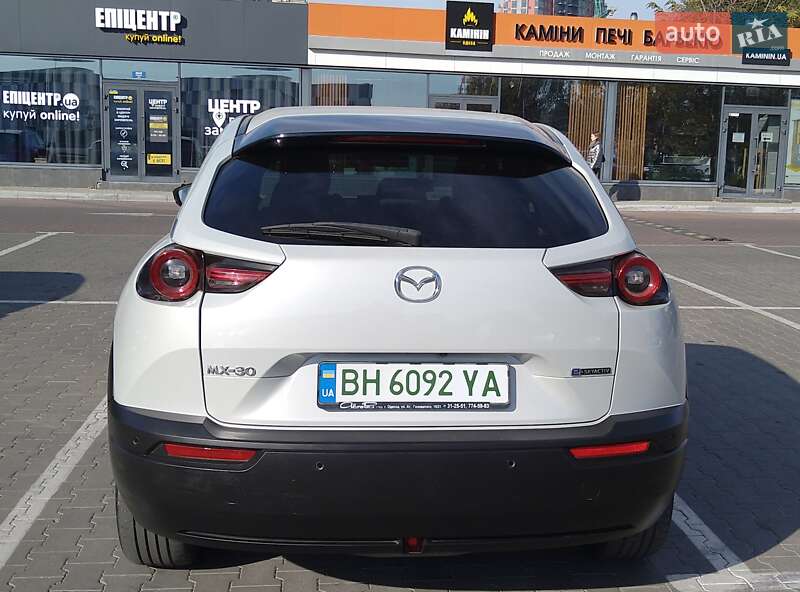 Внедорожник / Кроссовер Mazda MX-30 2021 в Одессе