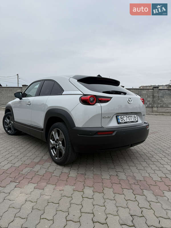 Позашляховик / Кросовер Mazda MX-30 2020 в Львові