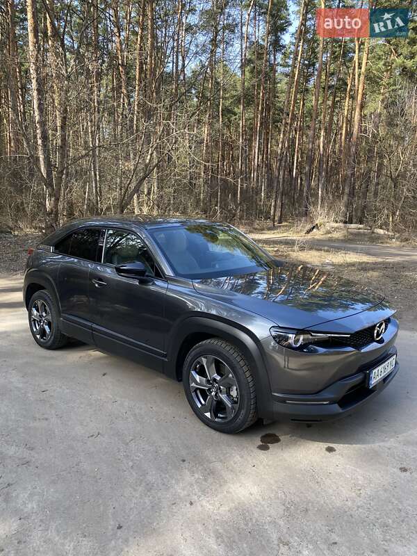 Внедорожник / Кроссовер Mazda MX-30 2021 в Киеве