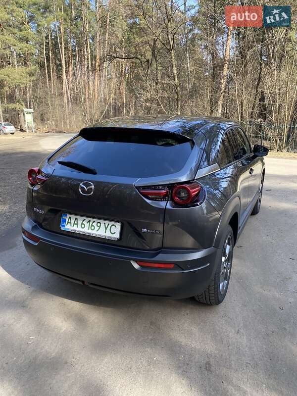 Внедорожник / Кроссовер Mazda MX-30 2021 в Киеве