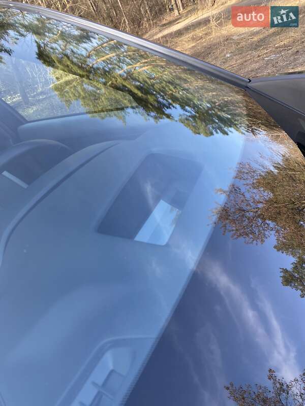 Внедорожник / Кроссовер Mazda MX-30 2021 в Киеве