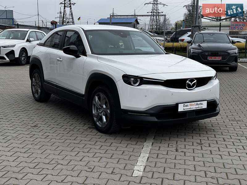 Внедорожник / Кроссовер Mazda MX-30 2020 в 