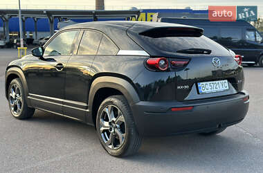 Внедорожник / Кроссовер Mazda MX-30 2021 в 