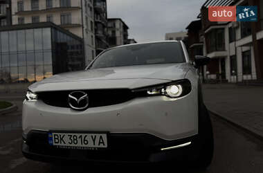 Позашляховик / Кросовер Mazda MX-30 2021 в 