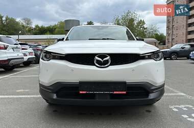Внедорожник / Кроссовер Mazda MX-30 2020 в 