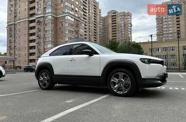 Внедорожник / Кроссовер Mazda MX-30 2020 в 
