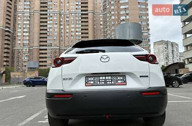 Внедорожник / Кроссовер Mazda MX-30 2020 в 