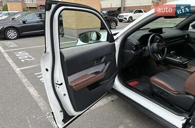 Внедорожник / Кроссовер Mazda MX-30 2020 в 