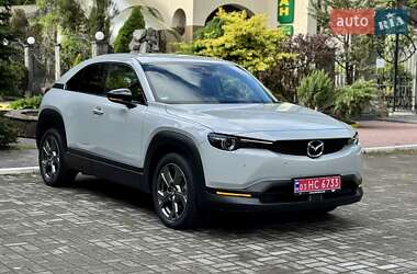 Внедорожник / Кроссовер Mazda MX-30 2020 в 