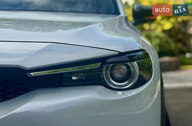 Внедорожник / Кроссовер Mazda MX-30 2020 в 