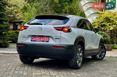Внедорожник / Кроссовер Mazda MX-30 2020 в 