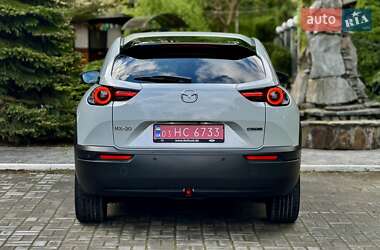 Внедорожник / Кроссовер Mazda MX-30 2020 в 