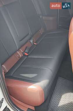 Внедорожник / Кроссовер Mazda MX-30 2020 в 