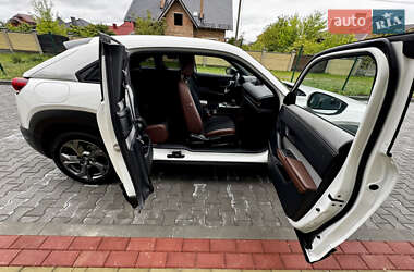 Внедорожник / Кроссовер Mazda MX-30 2022 в 