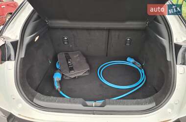Позашляховик / Кросовер Mazda MX-30 2020 в 