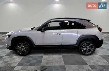 Позашляховик / Кросовер Mazda MX-30 2020 в 