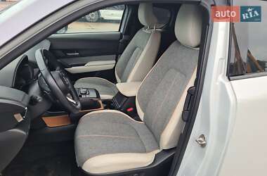 Позашляховик / Кросовер Mazda MX-30 2020 в 