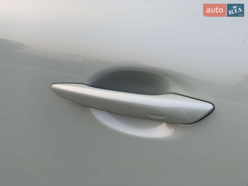 Позашляховик / Кросовер Mazda MX-30 2020 в Рівному